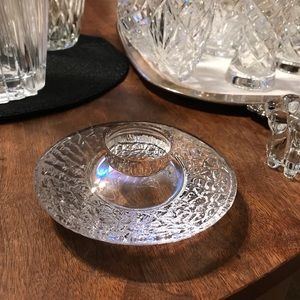 Discus votive candle holder